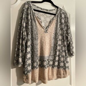 Women’s Blouse
